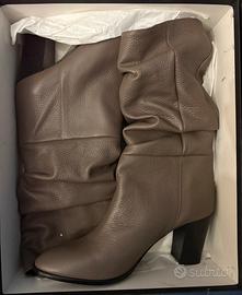 Stivaletto pelle