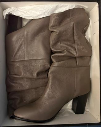 Stivaletto pelle