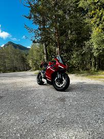 Ducati Panigale v4