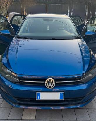 Volkswagen Polo 2018 5p 1.0 mpi Comfortline