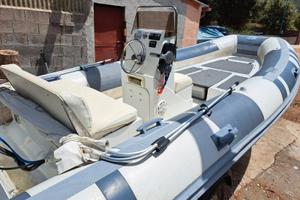 Jolly rider 520 con motore suzuki 40 cv+ carrello