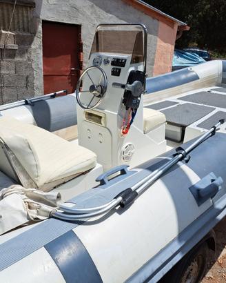 Jolly rider 520, motore suzuki 40 cv , carrello