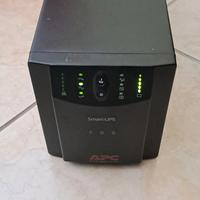 GRUPPO DI CONTINUITÀ APC 700 VA SMART-UPS 