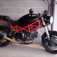 Monsters 695
