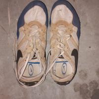 Scarpe chiodate da atletica