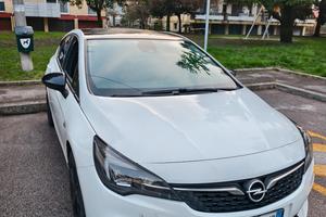 Opel Astra 2021 