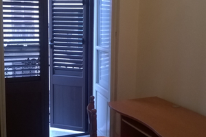 EUR 170 Camera singola appartamento ristrutturato