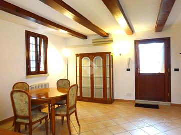 CASA SEMINDIPENDENTE A FERRARA