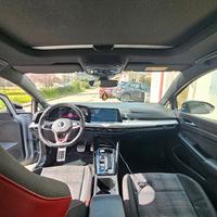 VOLKSWAGEN GOLF 8 GTI