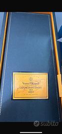 Champagne Cliquot La Grand Dame 2004 astuccio