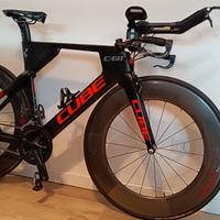 Bici Cube crono triathlon