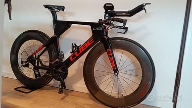 Bici Cube crono triathlon