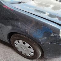 VOLKSWAGEN GOLF 5 2004 408.22 - Ricambi Usati
