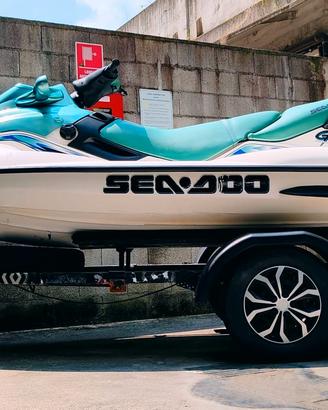 Sea-Doo GTX 3 posti  carrello a parte 