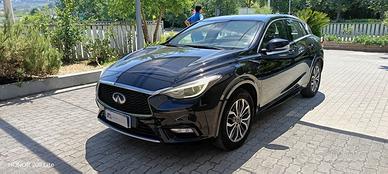 Infiniti Q30 1.5d Business 109cv