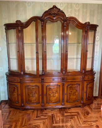 Credenza cristalliera