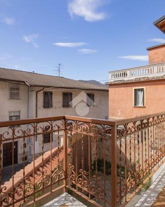 CASA SEMINDIPENDENTE A LUMEZZANE