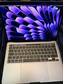 MacBook Pro 13.3" (2020) - Chip M1