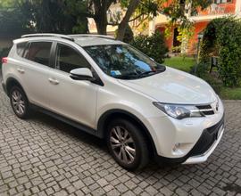 TOYOTA RAV4 4ª serie - 2015