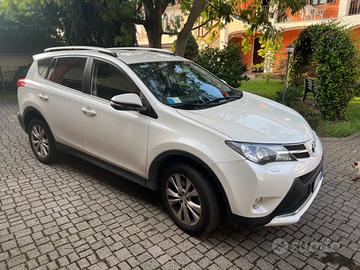 TOYOTA RAV4 4ª serie - 2015