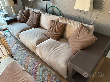 `Divano Giellebi Library Maxi + Pouff – Milano