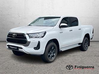Toyota Hilux doppia cabina Lounge 2.4 cc auto...