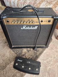 amplificatore chitarra elettrica + pedaliera.