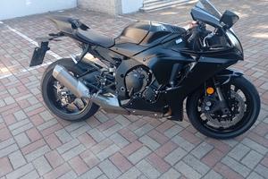 Yamaha YZF R1 - 2024