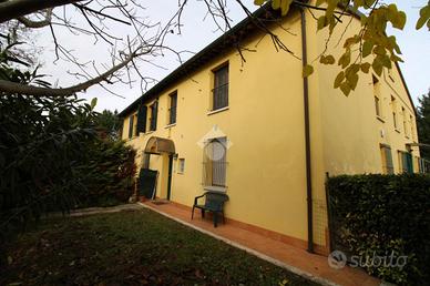 4 LOCALI A RUSSI