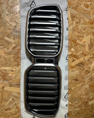 Griglia anteriore per BMW X3 con foro x telecamera