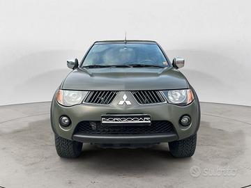 Mitsubishi L200 c.cab 2.5 di-d Invite