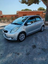 Toyota Yaris 1.0 garanzia 12 mesi e tagliando