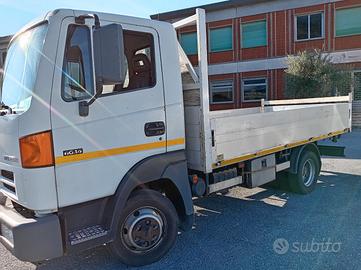 Nissan Atleon 80 cassone fisso 