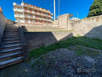 Appartamento da Ristrutturare con giardino Rif.733