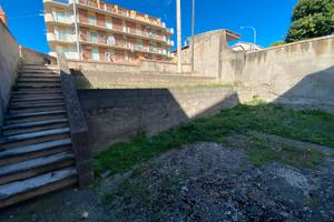 Appartamento da Ristrutturare con giardino Rif.733