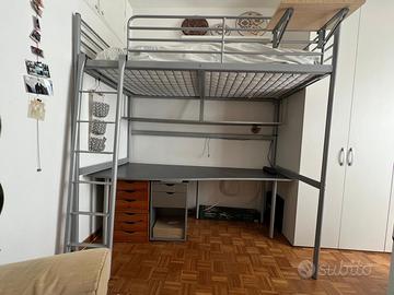 Letto alto Ikea in metallo