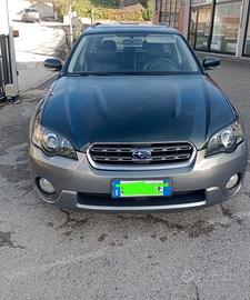 Subaru outback 2.5  awd