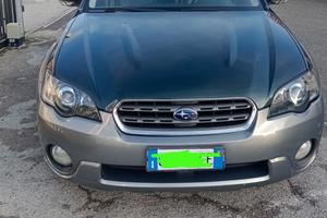 Subaru outback 2.5  awd
