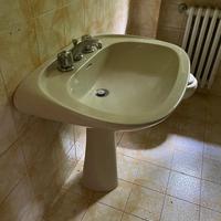 Lavabo antico beige in porcellana
