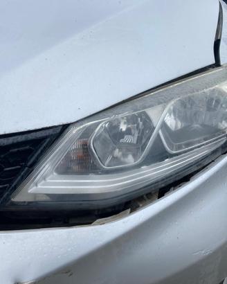 FARO ANTERIORE SINISTRO NISSAN Pulsar Serie FARO P