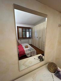 Specchio da camera semplice