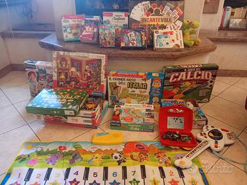 Giochi vari: puzzle, mystery english, penna pazza.