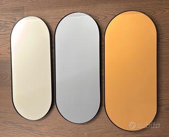 Set di 3 specchi con cornice in metallo nero