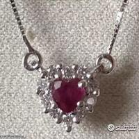 COLLANA CUORE ORO 18kt. DIAMANTI E RUBINO NATURALI
