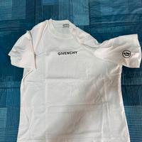 T-shirt givenchy
