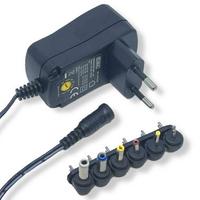 Alimentatore a Tensione Variabile Da 3V a 12C