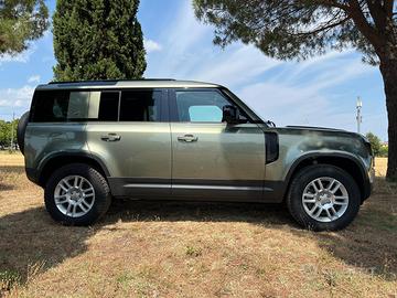 Land Rover Defender 110 2.0d sd4 S awd 240cv auto