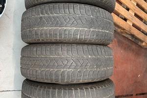 4 gomme usate invernali 225 55 18 98H Pirelli Sott