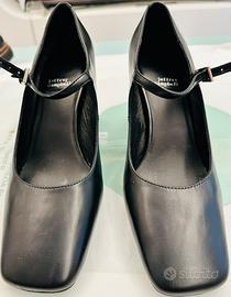 Decolletes pell nera Jefrrey Campbell nuove