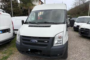 Ford transit 9 posti diesel anno 2010